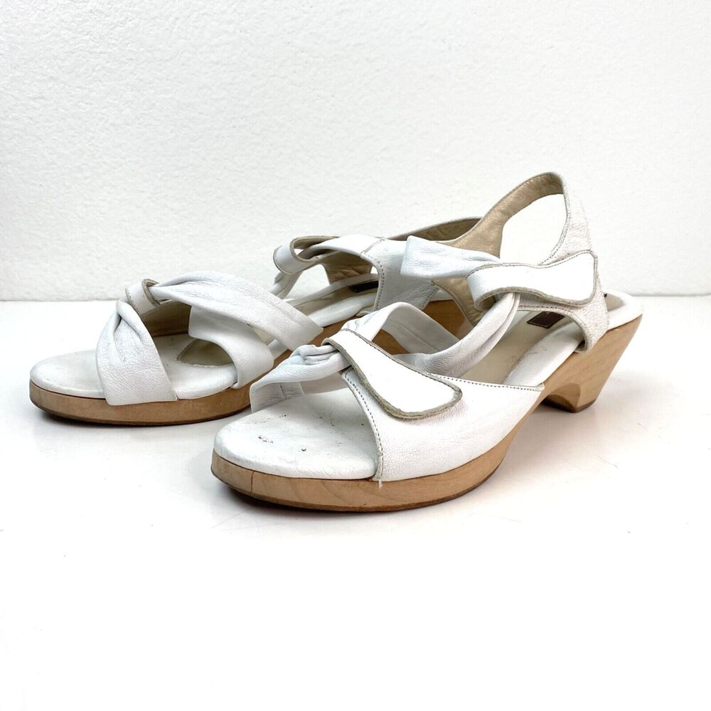 White Leather Chocolat Wood Soles Sandals Size 8 Hook n Loop Straps Boho Y2K